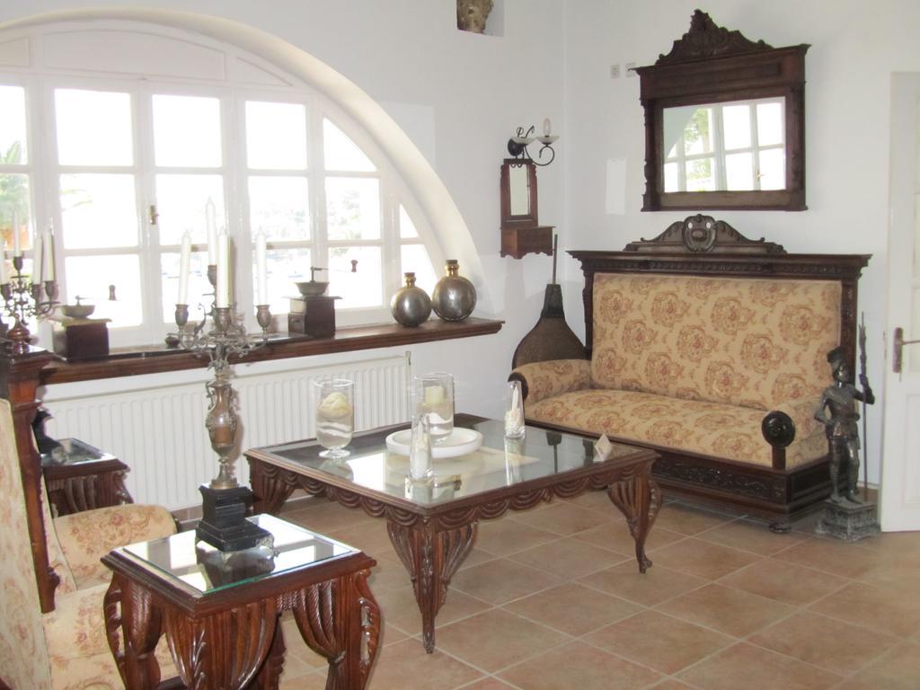 Porto Scoutari Romantic Hotel Skála Buitenkant foto