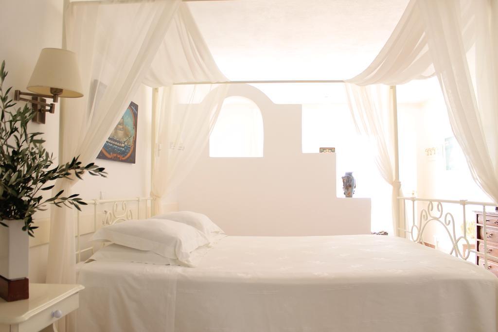 Porto Scoutari Romantic Hotel Skála Buitenkant foto