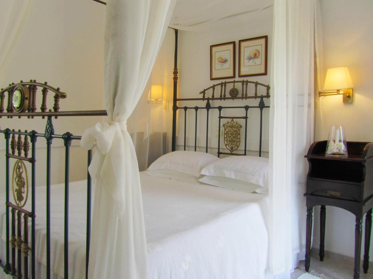 Porto Scoutari Romantic Hotel Skála Buitenkant foto